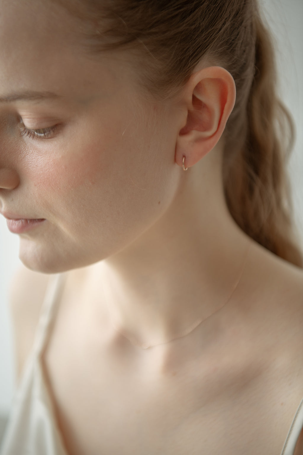 Thin Hoop Pierce / Rose Gold