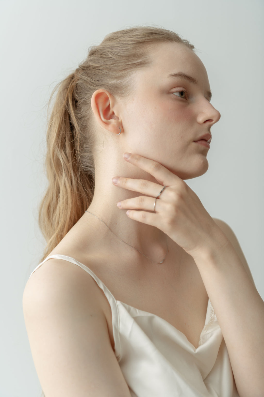 Stone Hoop Pierce / Silver