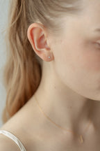 Tiny Stone Pierce / Gold
