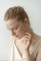 Grace Drop Pierce / Gold
