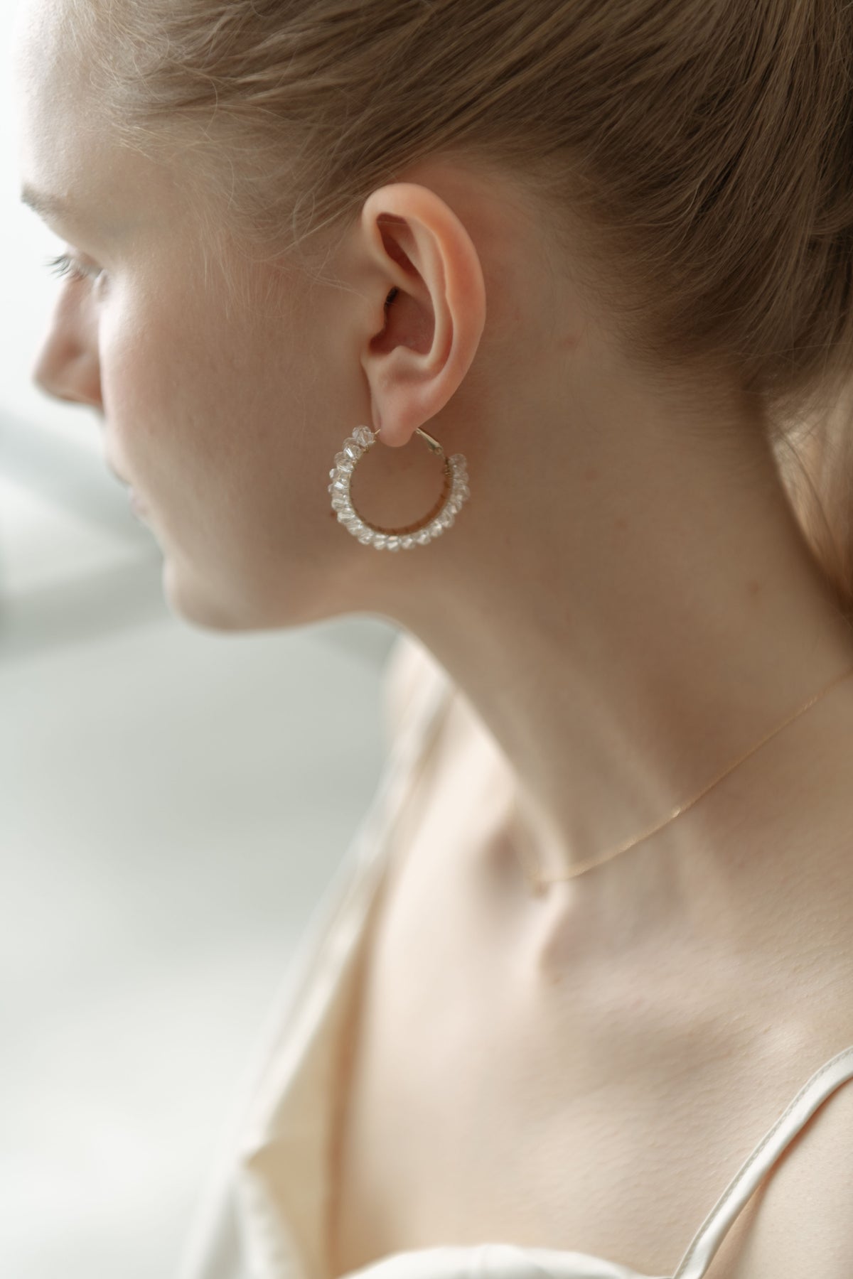 Crystal Hoop Pierce / Gold