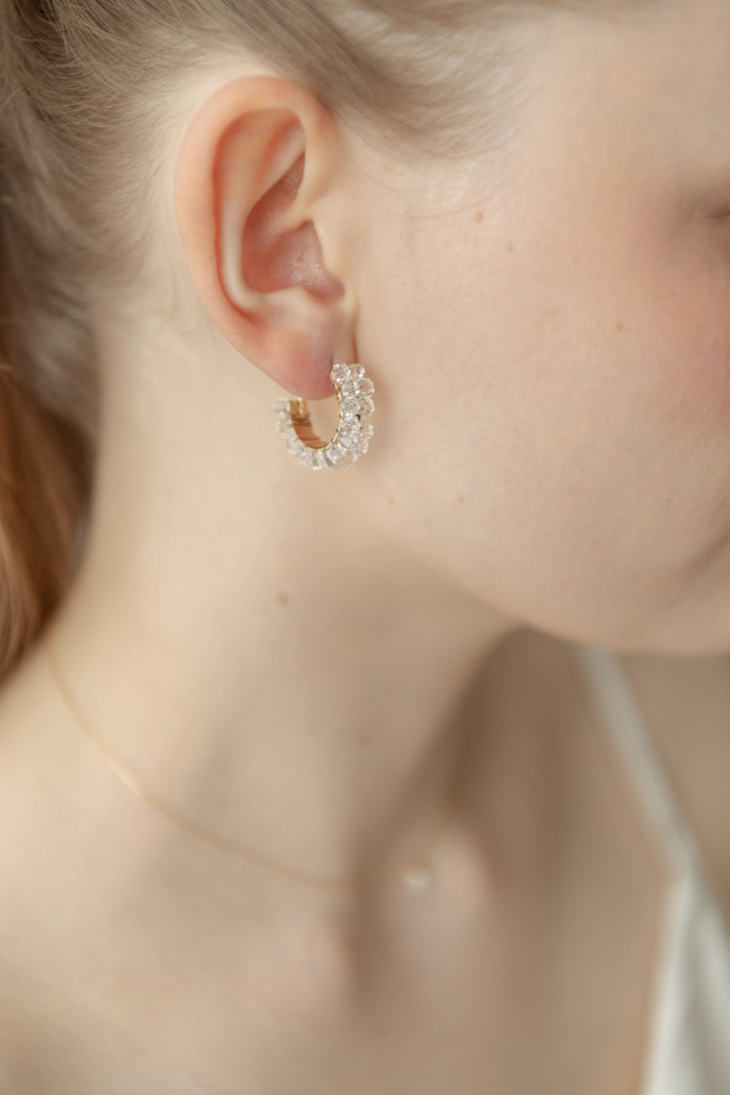 Crystal Hoop Pierce / Gold