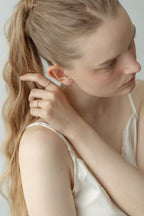 Thin Hoop Pierce / Gold