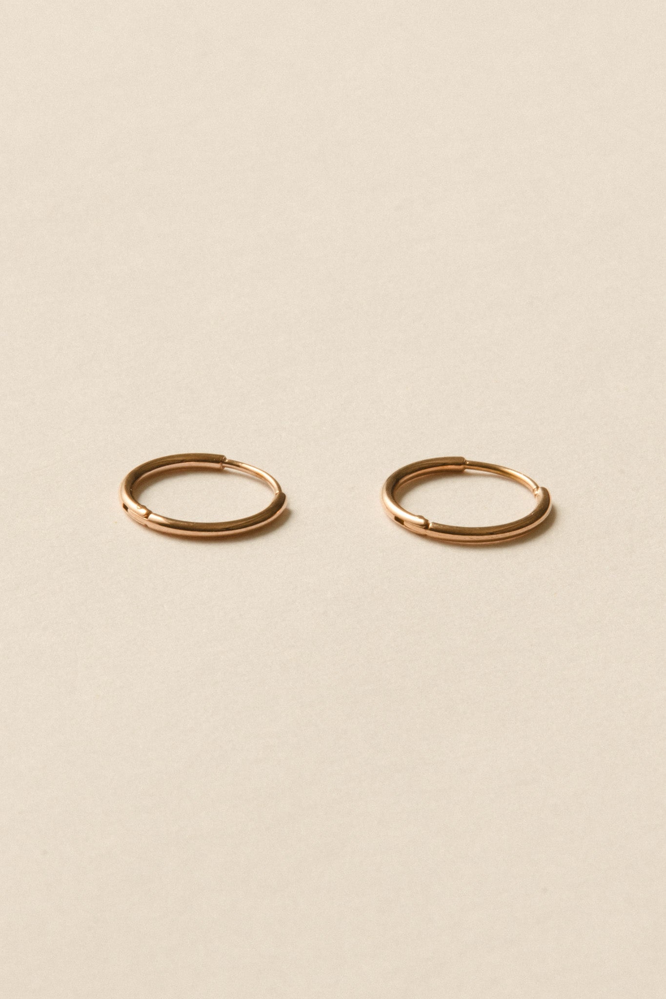 Thin Hoop Pierce / Rose Gold