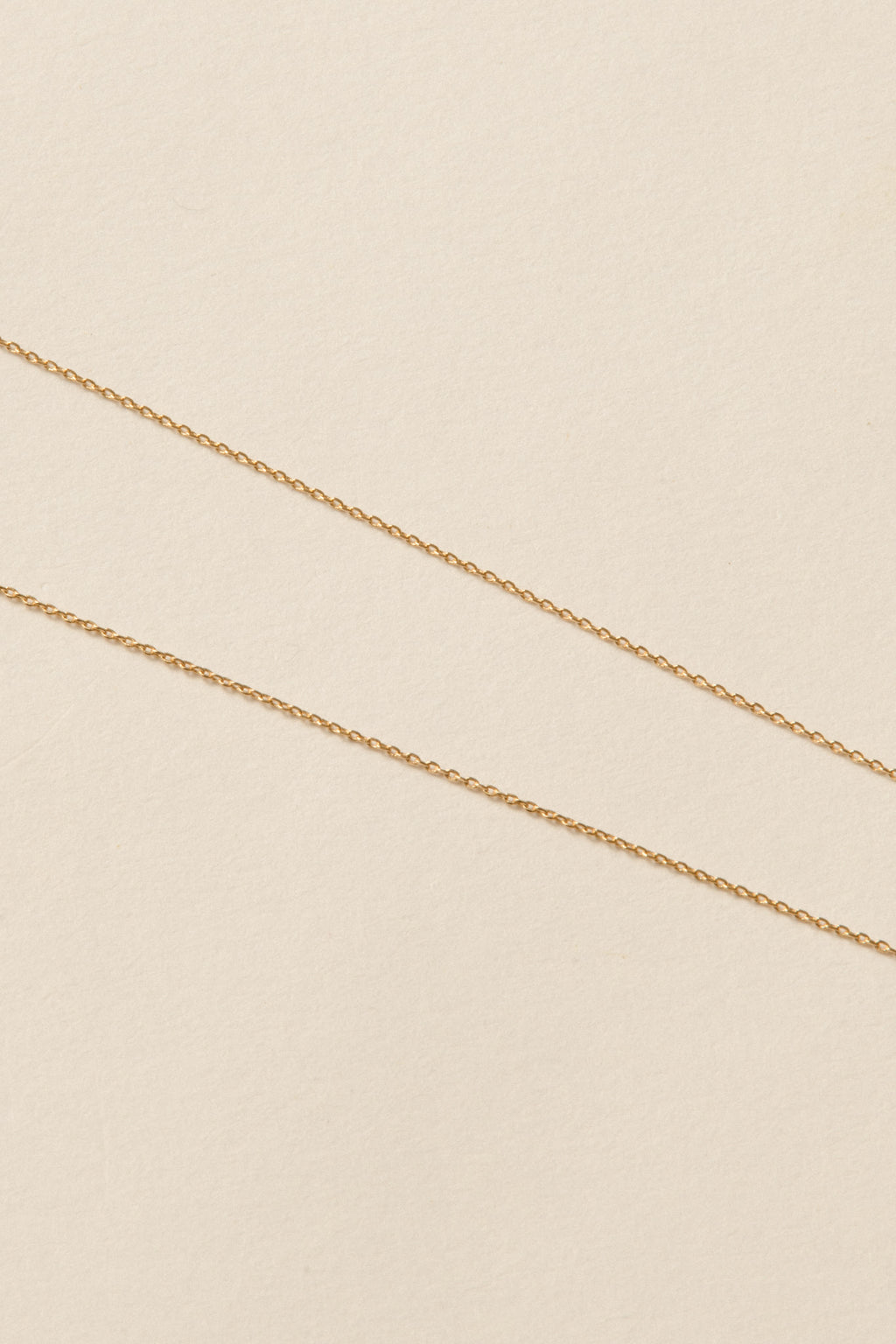 Nuance V Necklace / Gold