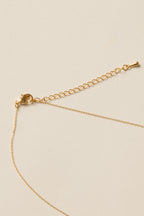 Nuance V Necklace / Gold