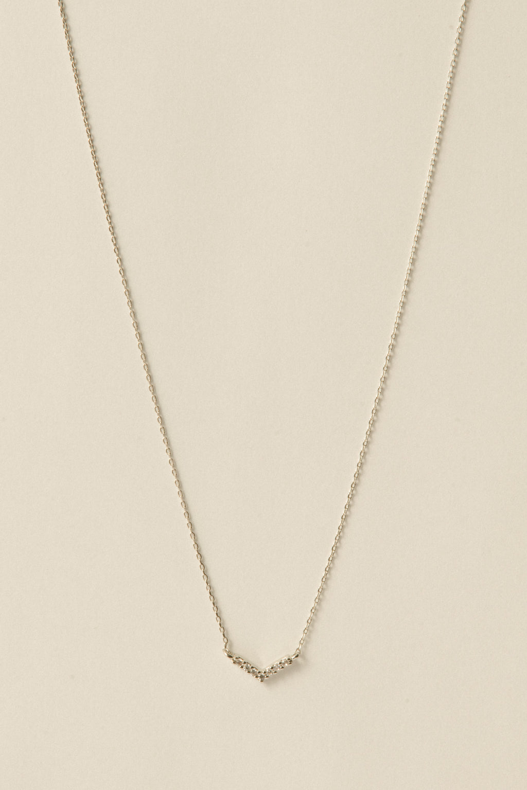 Nuance V Necklace  / Silver