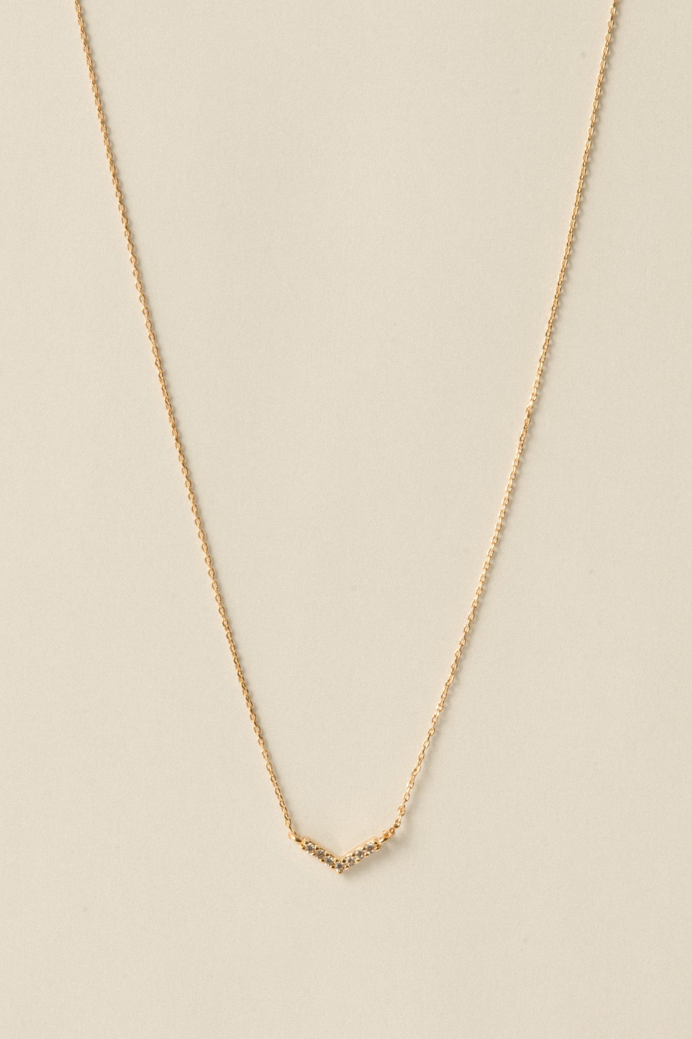 Nuance V Necklace / Gold