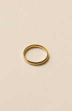Minimal Thin Ring / Gold